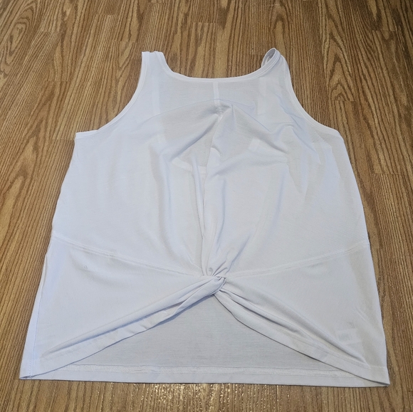 ATHLETA WOMEN’S TOP SIZE 1X WHITE EXELLENT CONDITION - Picture 5 of 7